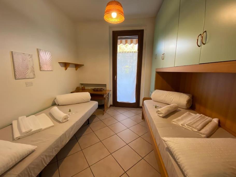 Family House With Free Parking, 450M From Beach Lazise Exterior photo